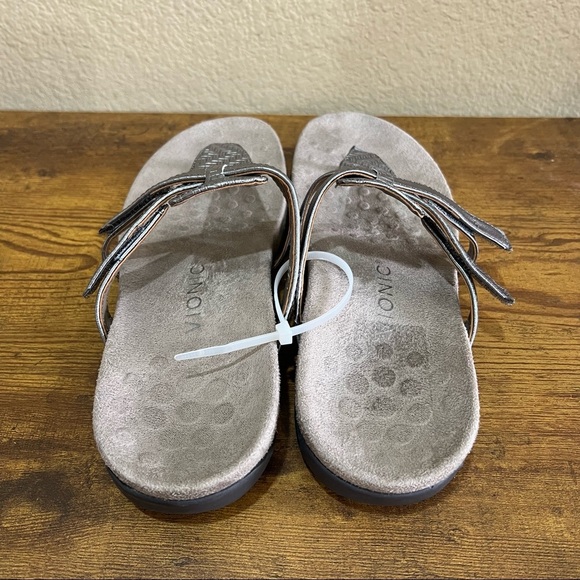 Vionic Women 8.5 Karley VioMotion Insole Toe Post Sandal Supportive Orthotic EUC - Picture 2 of 6